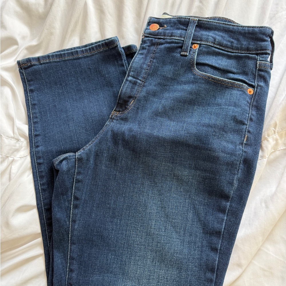 Universal Thread Women's Straight Leg Jeans - Dark Blue